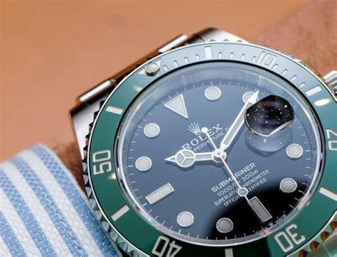 orologio rolex che si illumina al buio|Quadrante Rolex Submariner .